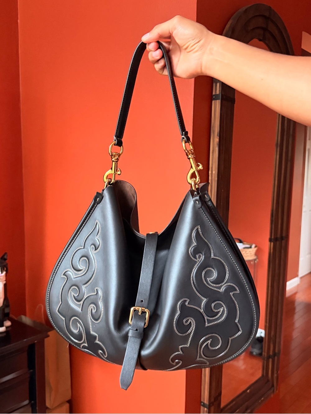 Etro Black Leather Shoulder Bag with Embroidered Detail